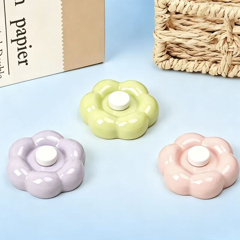 Resin Rotating Base with Bearings DIY Car-Mounted Ornaments Desktop Decoration Accessories Wholesale Rotatable Base Resin Rotating Base with Bearings DIY Car-Mounted Ornaments Desktop Decoration Accessories Wholesale Rotatable Base