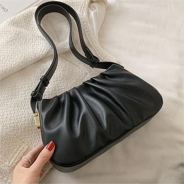 Nicho diseño moda simple bolsa 2023 nuevo bolso de las mujeres retro textura mensajero bolsa popular plisada bolsa de la axila