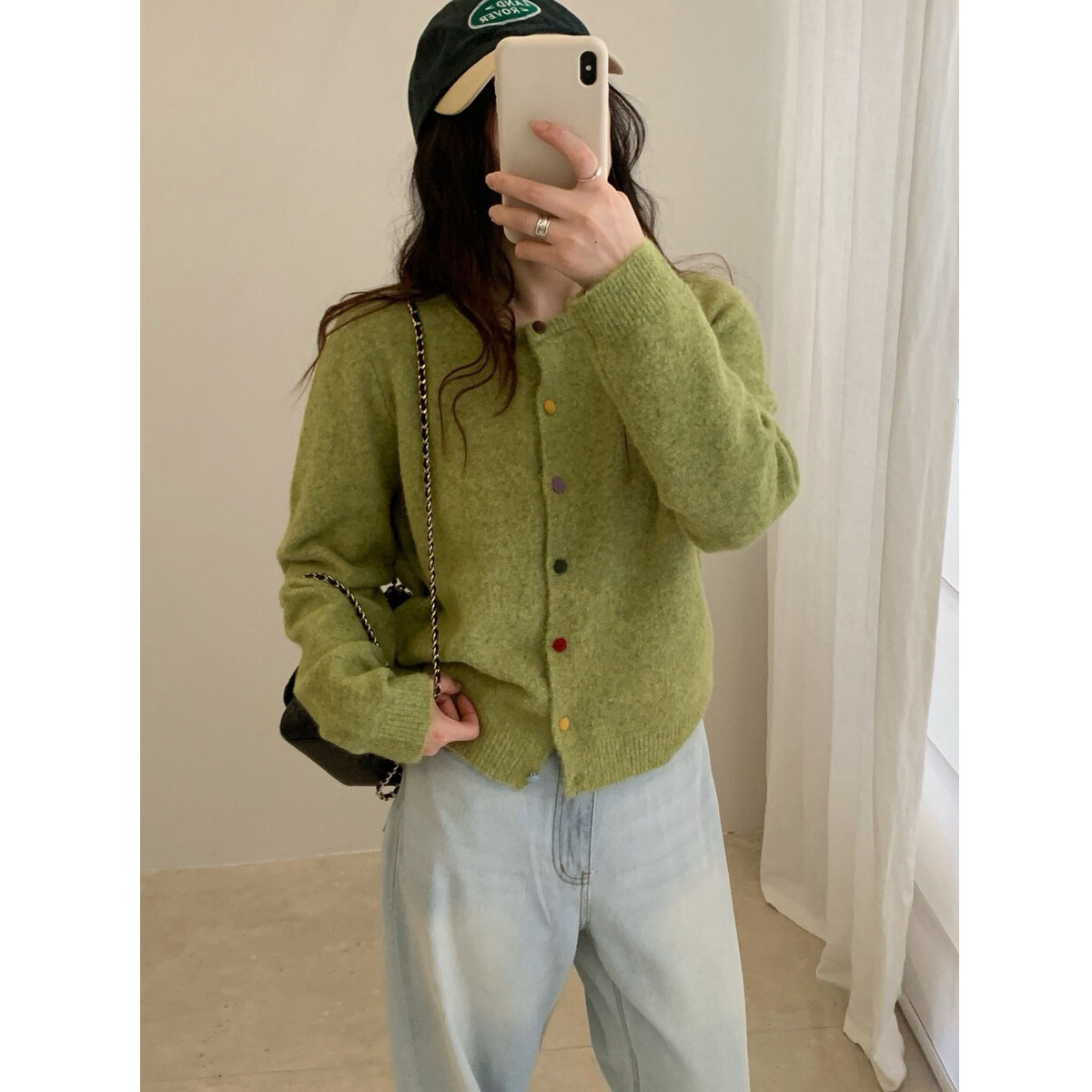 木四 软糯毛衣开衫女秋冬女装小个子慵懒风花线彩扣针织外套M6645