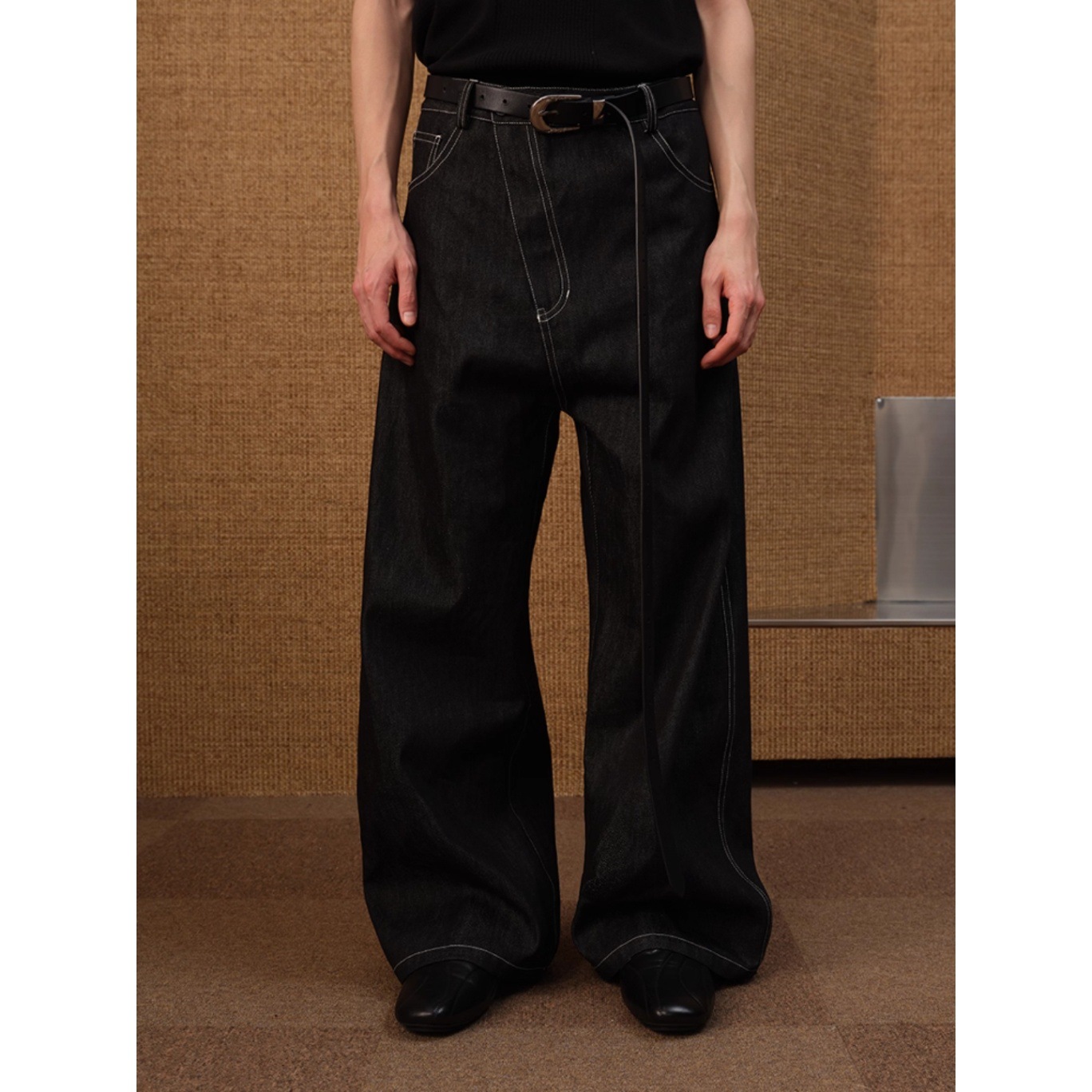 Asymmetrical Placket Raw Denim Banana Pants with Large Pockets American Retro Straight Loose Niche Fashion Versatile Jeans for Men and Women