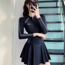 长袖连体游泳衣女士2025新款连体遮肚显瘦保守运动超仙ins风温泉