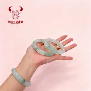 ��Ȼ��ɽ�����C�½����h���A�l���C���LŮ��ĸ�H���͋���520Ů��