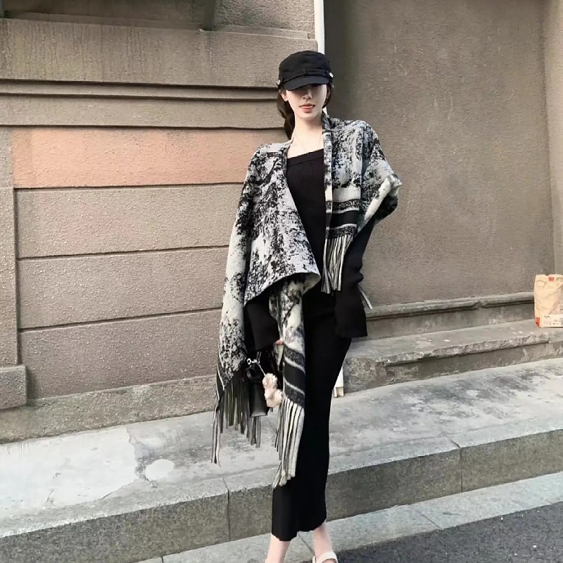 Chinesischer Schal Mit Tassel Und Tuschemalerei Für Damen_voghion.com