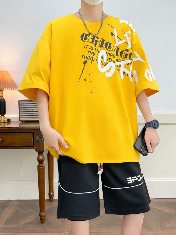 2025 nuevo juego deportivo de hombre de verano camiseta de dos piezas conjunto de tendencia casual variada guapo tamaño grande manga corta suelta