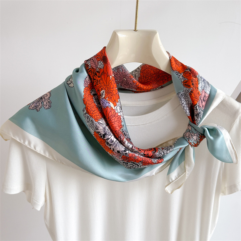 花朵骏马轻奢围巾拼色丝巾仿真丝70x70cm头巾女士方巾披肩旅游巾