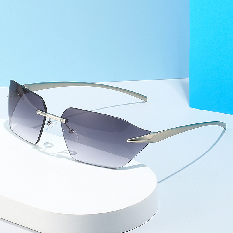 fashionable sunglasses