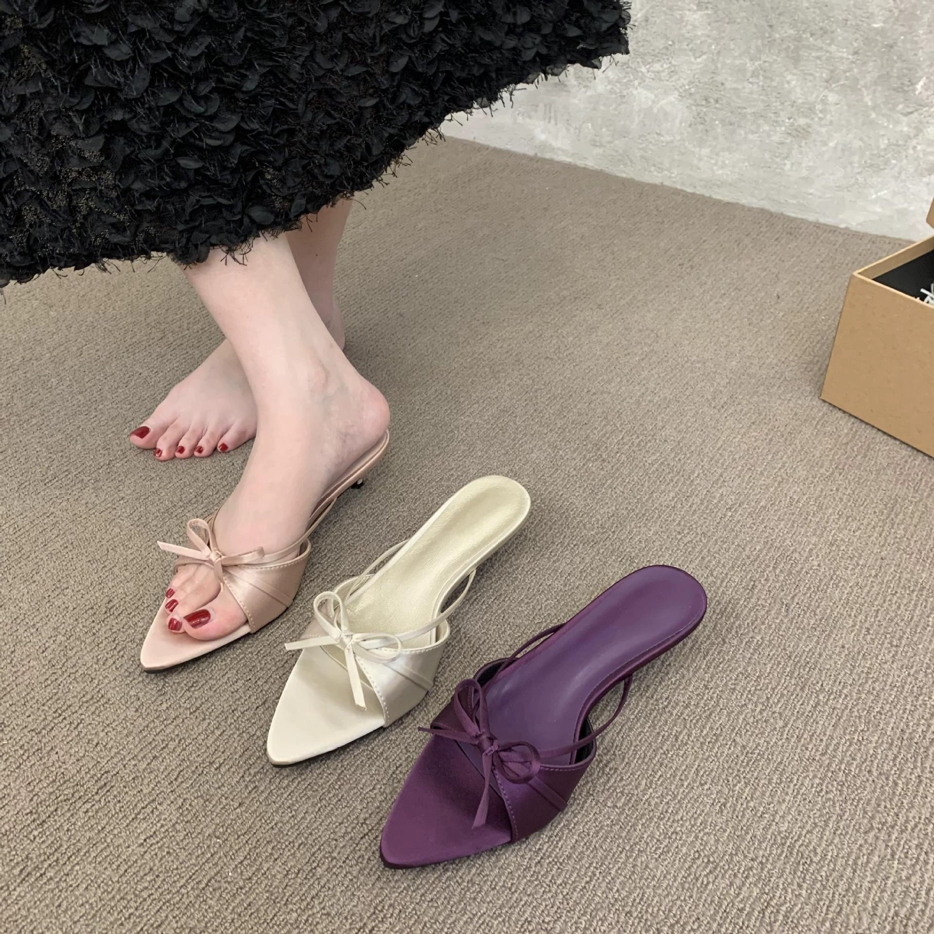 2025 новый летний стиль, сетка со стразами, острый носок, рыбий рот, высокие каблуки, шпильки, сексуальные однотонные уличные сандалии и тапочки, полутапочки