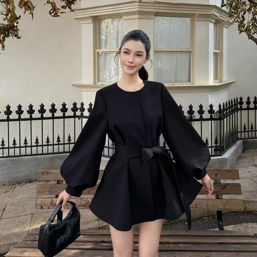 法式高级感气质圆领灯笼袖西装外套女2025新款中长款收腰系带风衣