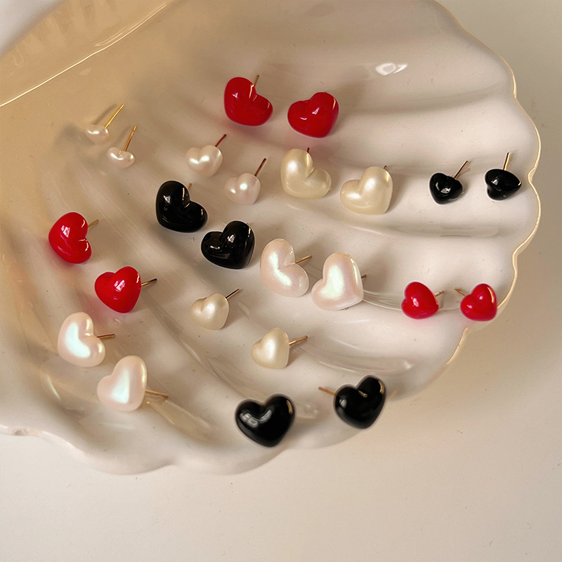 10g Weight 1 Pair Simple Style Heart Shape Plating Alloy Ear Studs