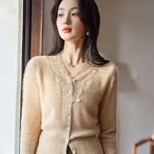 2025年秋冬新款纯羊毛V领针织开衫长袖女蕾丝拼色宽松设计感上衣