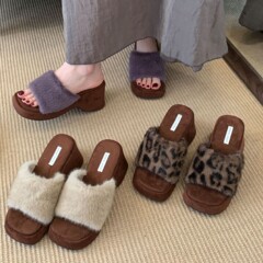 厚底毛茸茸一字棉拖鞋女外穿2025秋冬松糕底仙女风勃肯毛毛拖鞋潮