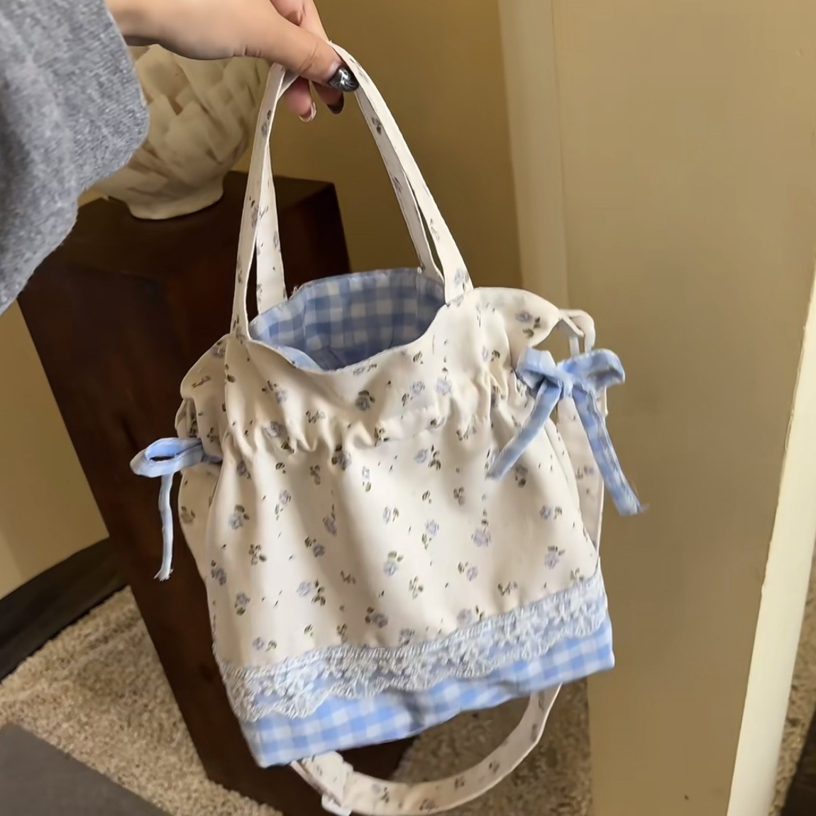 原创款~蓝色碎花格子手提包甜美少女心肩带可调节抽绳束口斜挎包