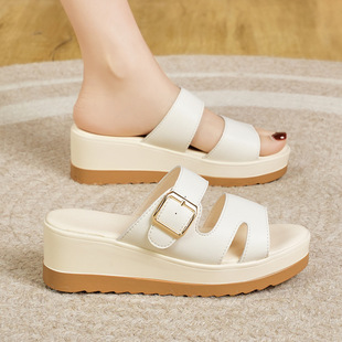 plus size Wedge Slippers Women Fashion Outer Wear 2025 Summer New Casual Belt Buckle Thick Slippers Women