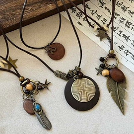 项链;手链;长款项链