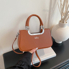 ���Q��ɫ���������2026�¿�С����б����r�н��ٿ۰ٴ�μ�Ů��