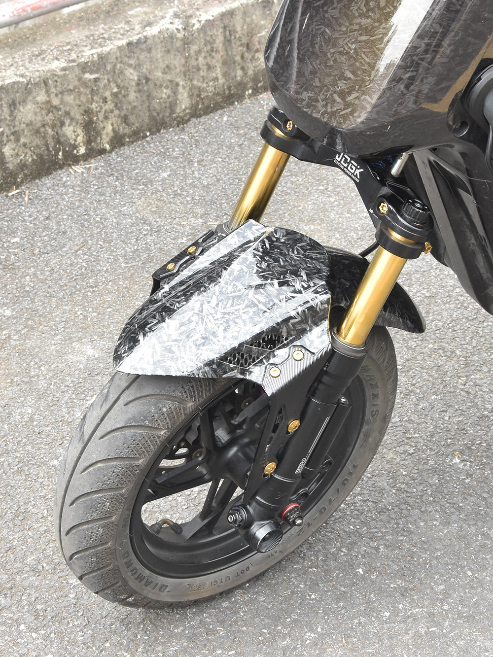 Suitable for Ninebot M395C/Mzmix Xiaoniu Uqi+/Nxt Modified 33-Core Aluminum Alloy Front Mudguard