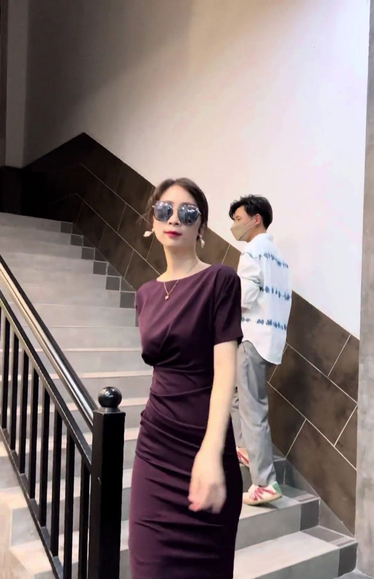 Váy liền ôm sát body tôn dáng phong cách Pháp chic cổ điển mùa hè — màu tím chi tiết 6