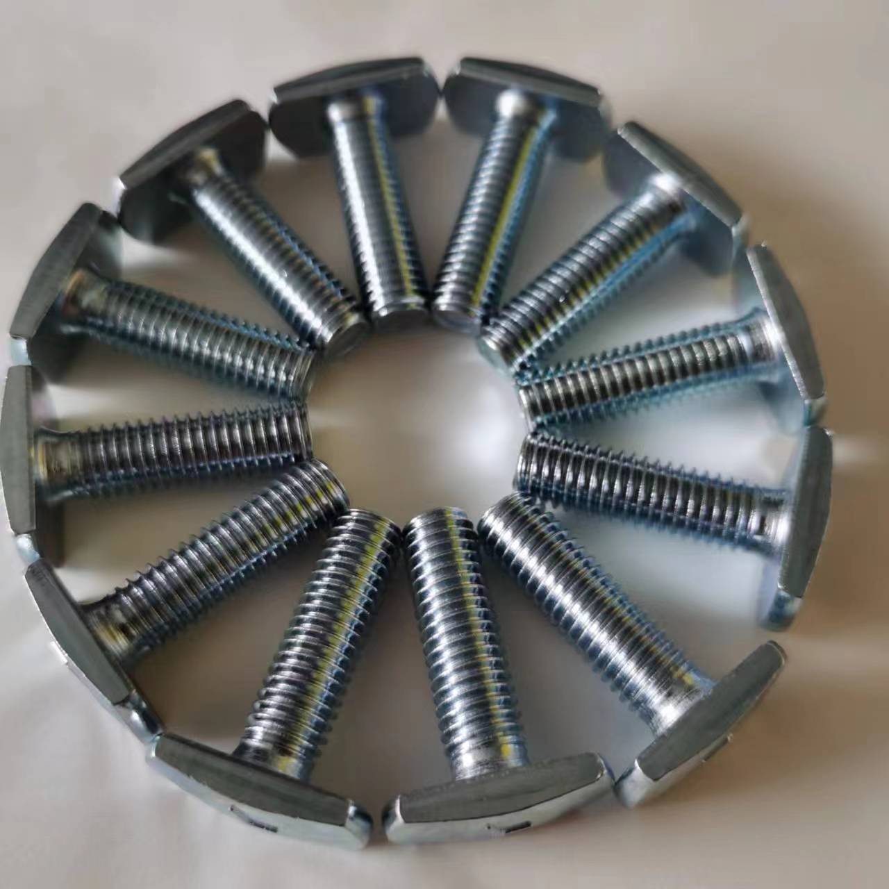 厂家异型螺栓 厂家直销异型螺栓 可定。