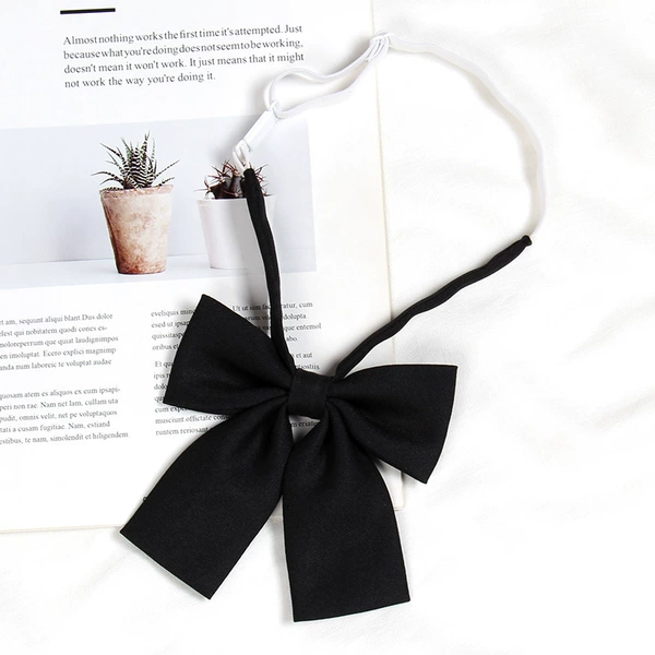 D4402 black