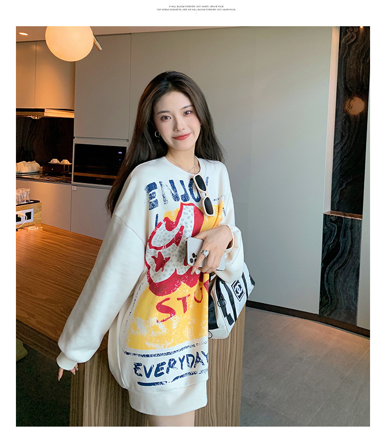 clothing machining customized Autumn new pattern Sweater T-shirts Socket Thin section jacket Graffiti printing Beige Easy