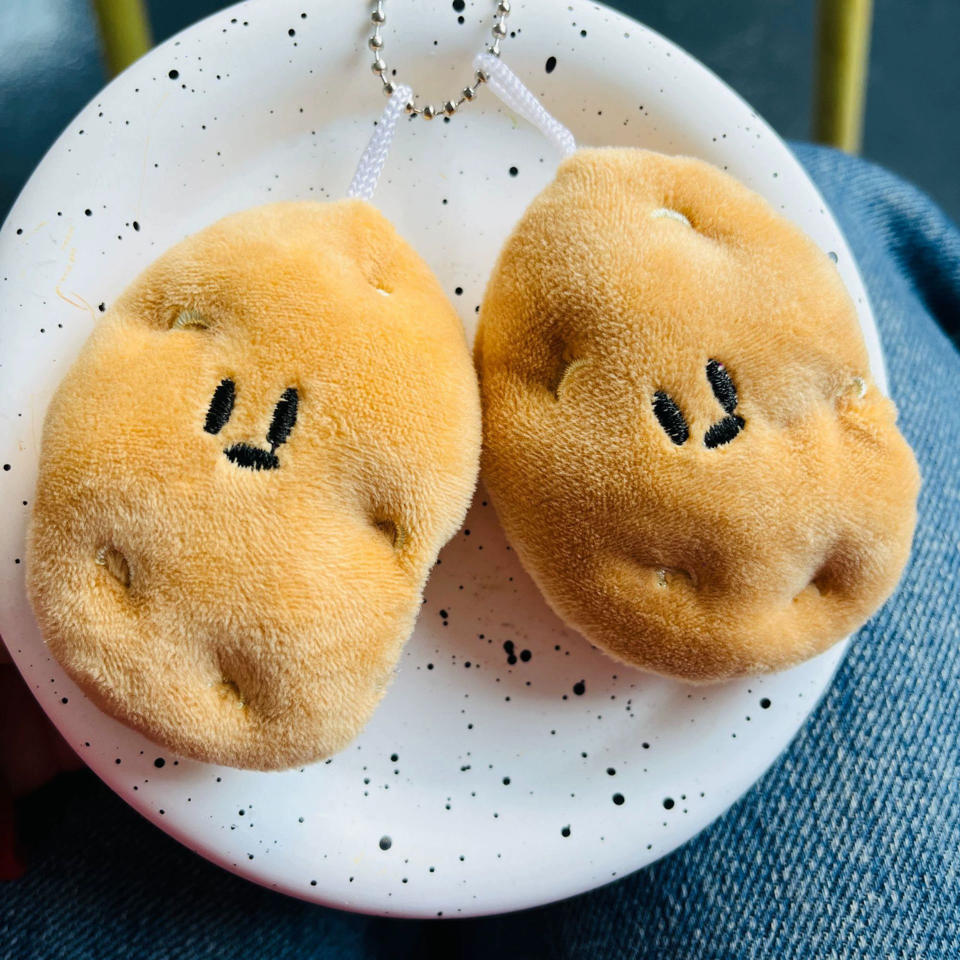 Cute doll, plush pendant, creative keychain for elementary school students