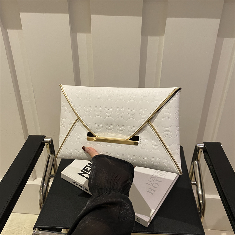 Bolsa de sobres de textura retro para mujeres 2024 otoño y invierno nuevo bolso de mano de mujer bolso de ocio de estilo extranjero bolso pequeño