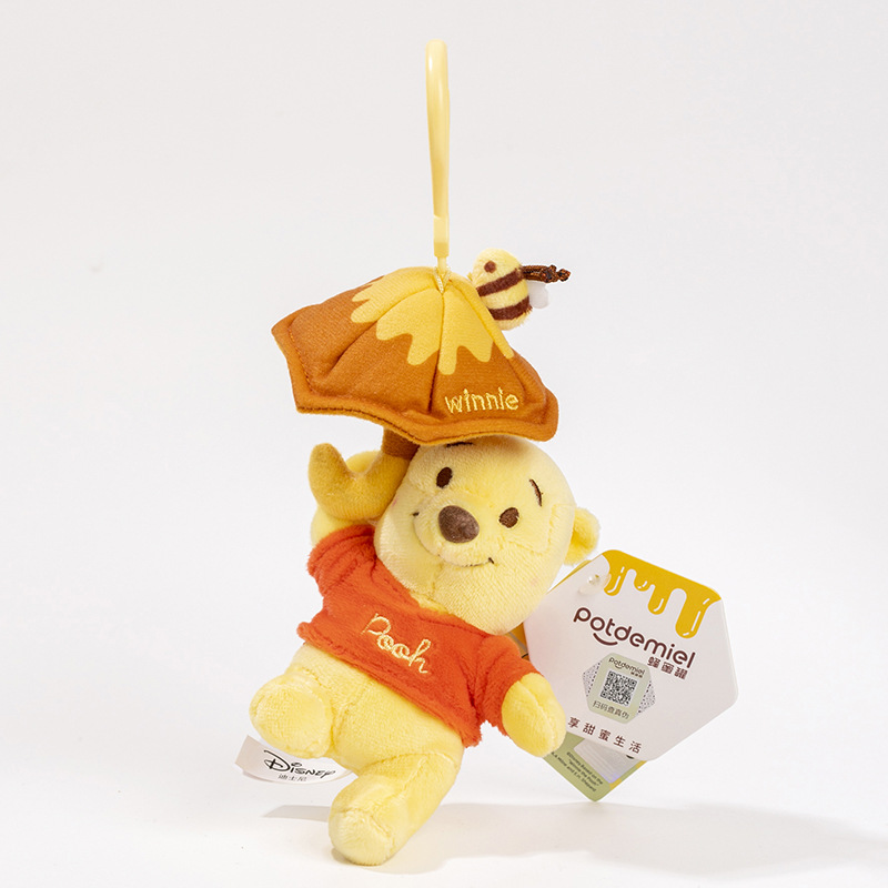 Genuine Disney autorizó la nueva muñeca de peluche Strawberry Bear Pooh Stitch juguete colgante de tres ojos