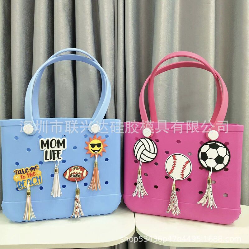 Bogg bag creative tassel cartoon buckle beach bag hole bag accessories decoration DIY foreign trade cross-border explosions