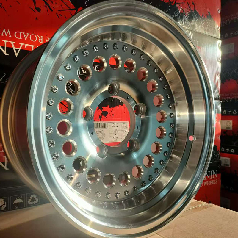 Oscuro aplicado Dodge pick-up Jimny Hub Jim negativo 1516 pulgadas Saolan Ram Cross Country Bandera de guerra