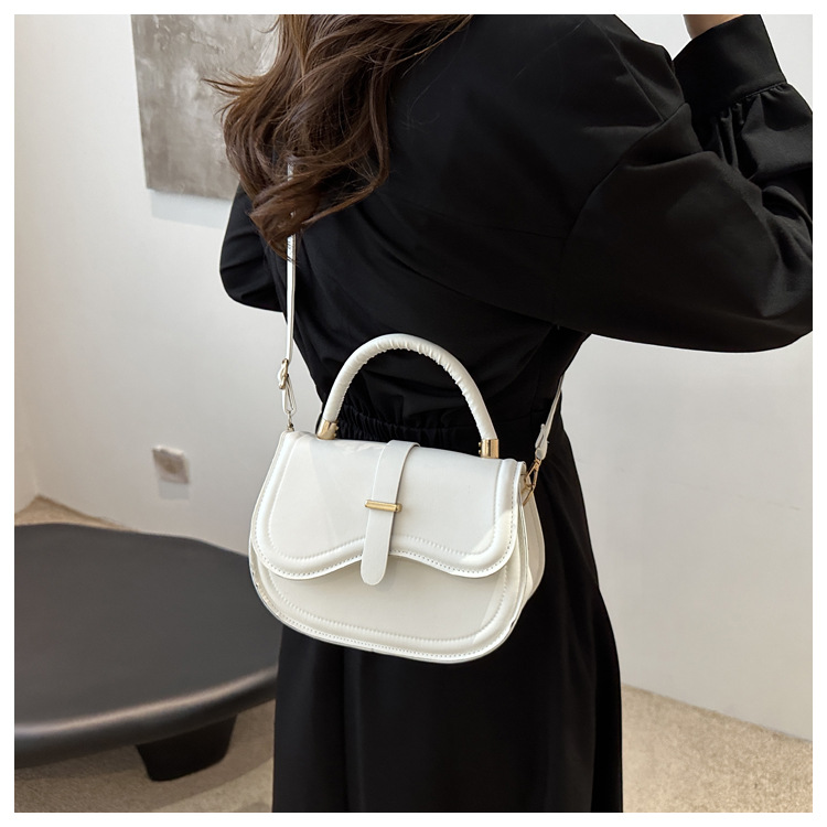 Einfache lässige 2024 neue modische und stilvolle einzelne Schulter Crossbody koreanische Version vielseitige kleine quadratische Tasche für_voghion.com