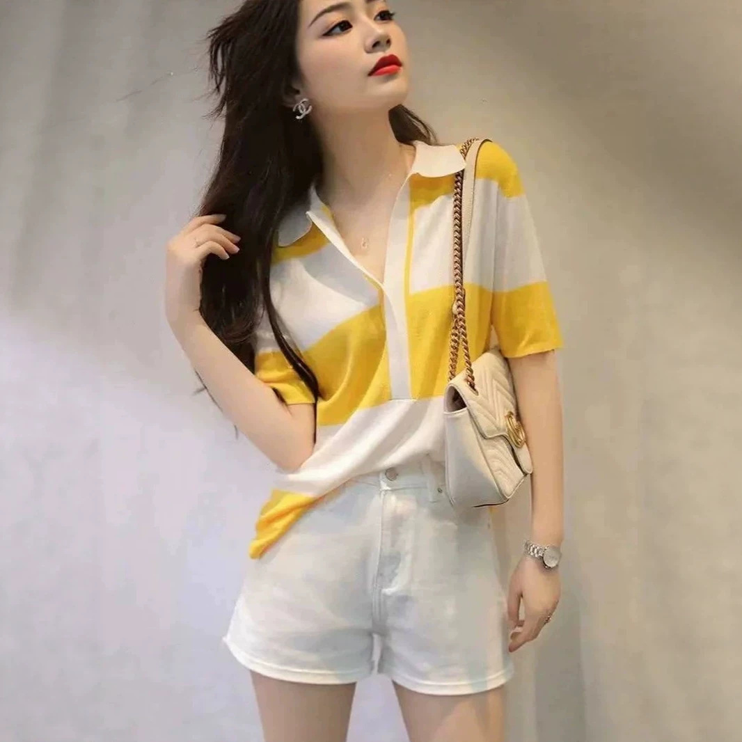 Áo thun nữ tay ngắn cổ ve dệt kim sọc ngang chất liệu băng lụa mát lạnh — đen chi tiết 3