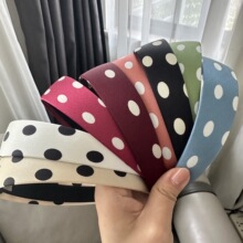 ��z���c��ɫ�l���nϵ�����L������ŮС���W�t�����A�cõ�t�G���{