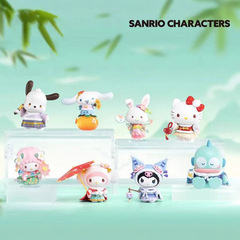 正版三丽鸥家族四季华服系列盲盒潮玩手办可爱创意玩偶摆件批发