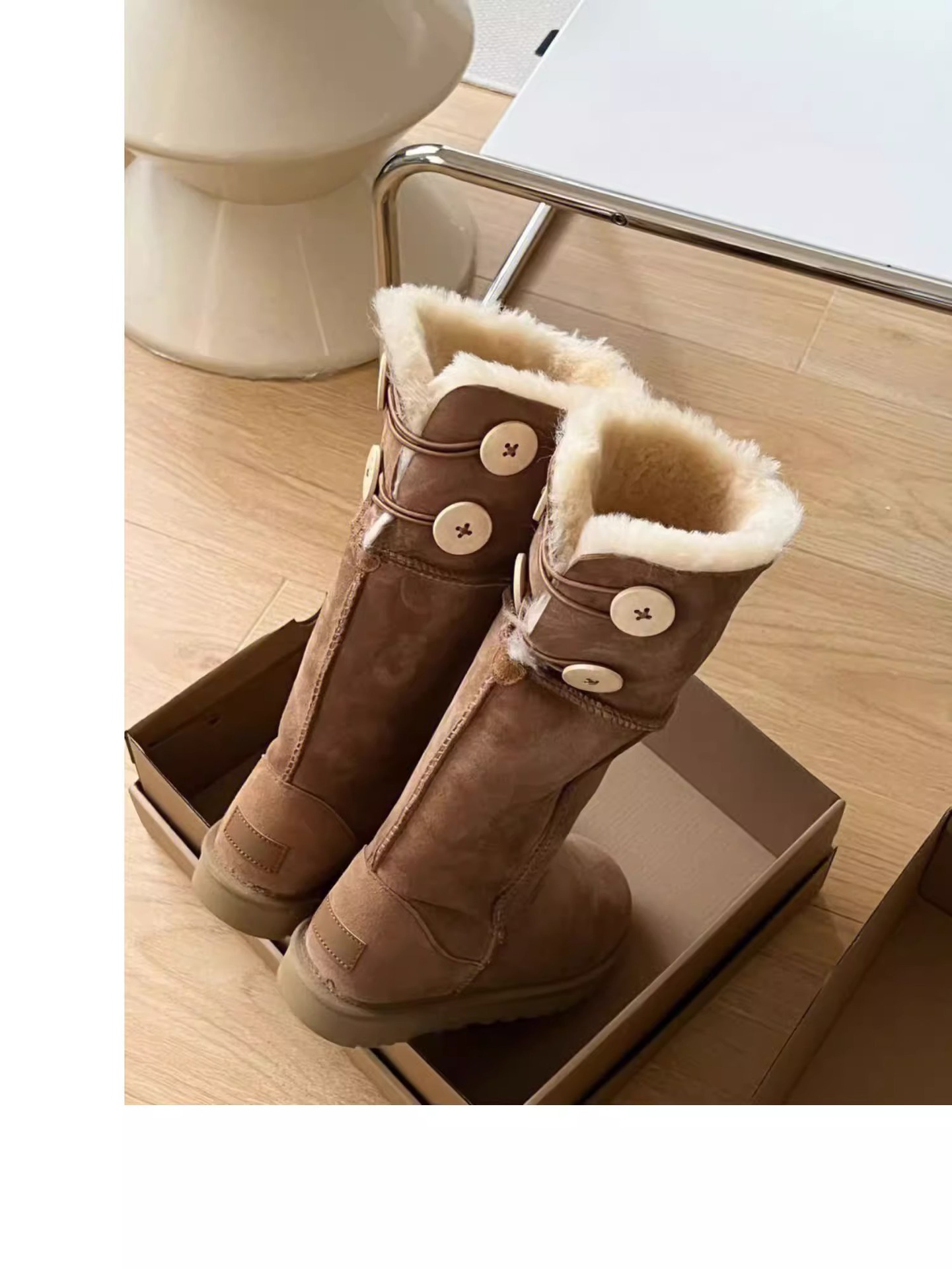 2023 winter new Europe and the United States hot button two wear snow boots female sheep fur one velvet inside warm mid-calf boots_voghion.com