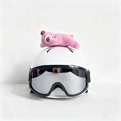 decoration, suitable for single and | Motosiklet dəbilqələri - no-helmet-lying-down-strawberry-bear