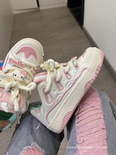 ������ϵ����Kitty���ЬŮ2024�¿��ļ���׌W��ܛ�÷�ɫ�\��Ь