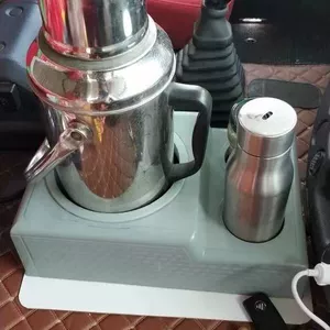 Avtomobil üçün su şüşəsi tutacağı, termos bazası, çoxfunksiyalı su qabı tutacağı