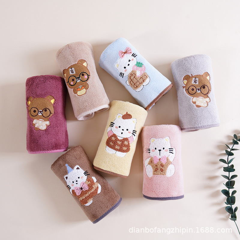 KT cat embroidered solid color towel set, soft coral fleece, fluffy and absorbent bath towel set, sweet and stylish towel set KT cat embroidered solid color towel set, soft coral fleece, fluffy and absorbent bath towel set, sweet and stylish towel set
