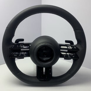 �m��춱��Y AMG �\�ӷ���P��Ƥ���๦�ܰ��I���b�����S��ֱ��