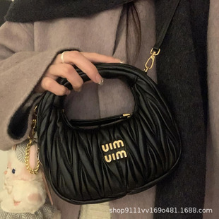 2026�¿�miu���ް�С��Ƥ��Ӱ�����ٴ�����������HOBOҸ��Ů��