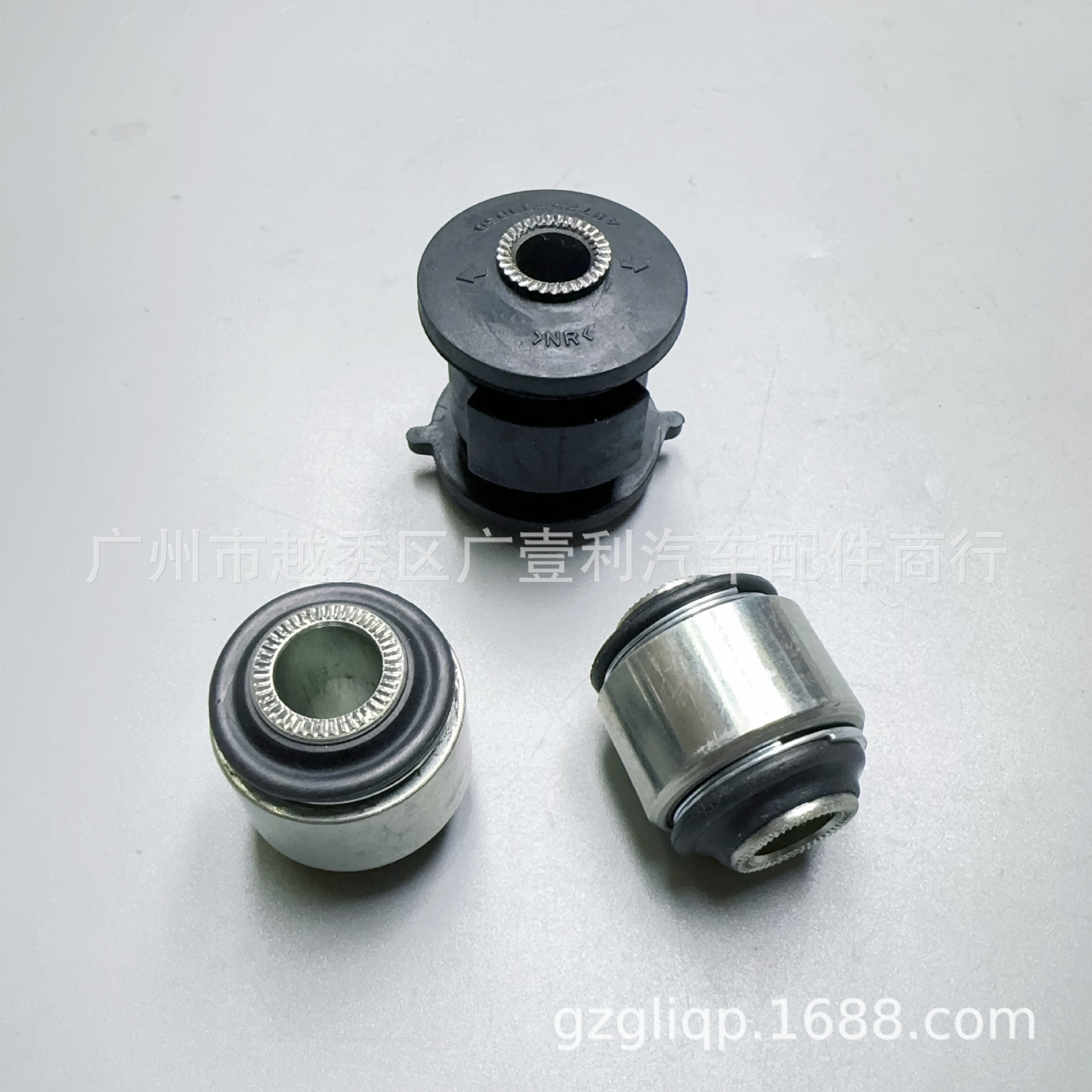 Applicable 42210-20010 48725-20060 48725-33050 sheep horn rubber sleeve suspension bushing