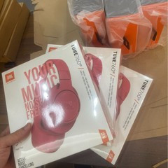 JBL760BT TUNヘッドセットEワイヤレスbluetoothヘッドフォンノイズリノイズヘッドホン彫刻ロゴ付き国境を越えた