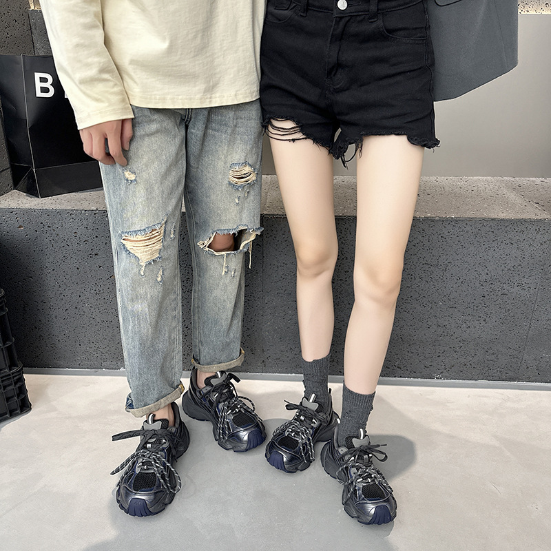 2025 New Autumn 14th Geration Dad M, Niche High-End Feel, Retro Distressed Thick-Soled Casual Shoes For Couples,_voghion.com