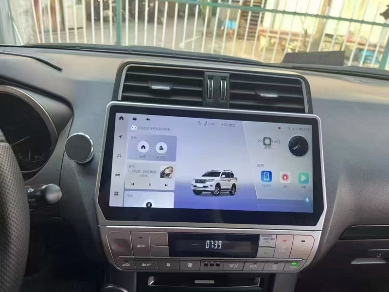 10-17 Toyota Prado models upgraded to the 18 model with large-screen navigation and 360-degree panoramic integrated system