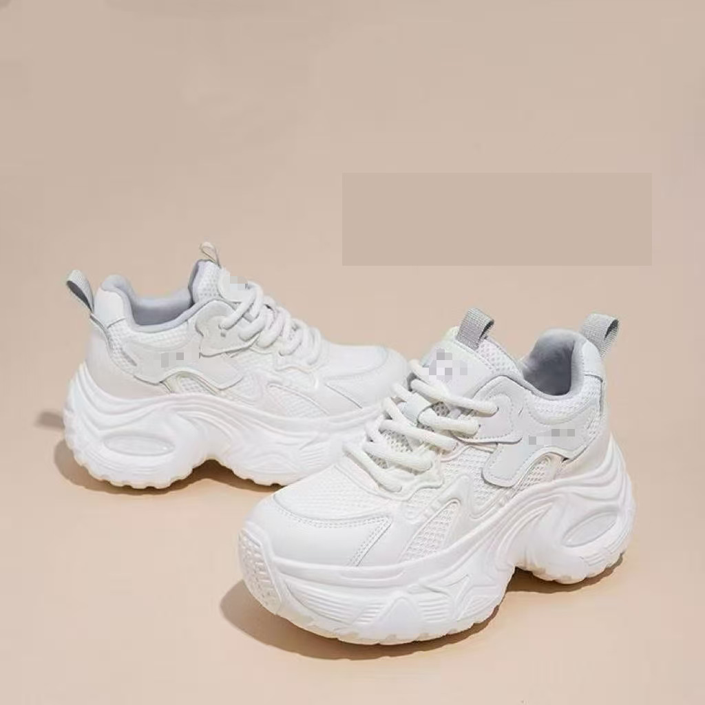 Zapatos de padre de alto nivel con base gruesa para mujeres 2026 verano nuevos zapatos deportivos de altura pequeña zapatos casuales de mujer