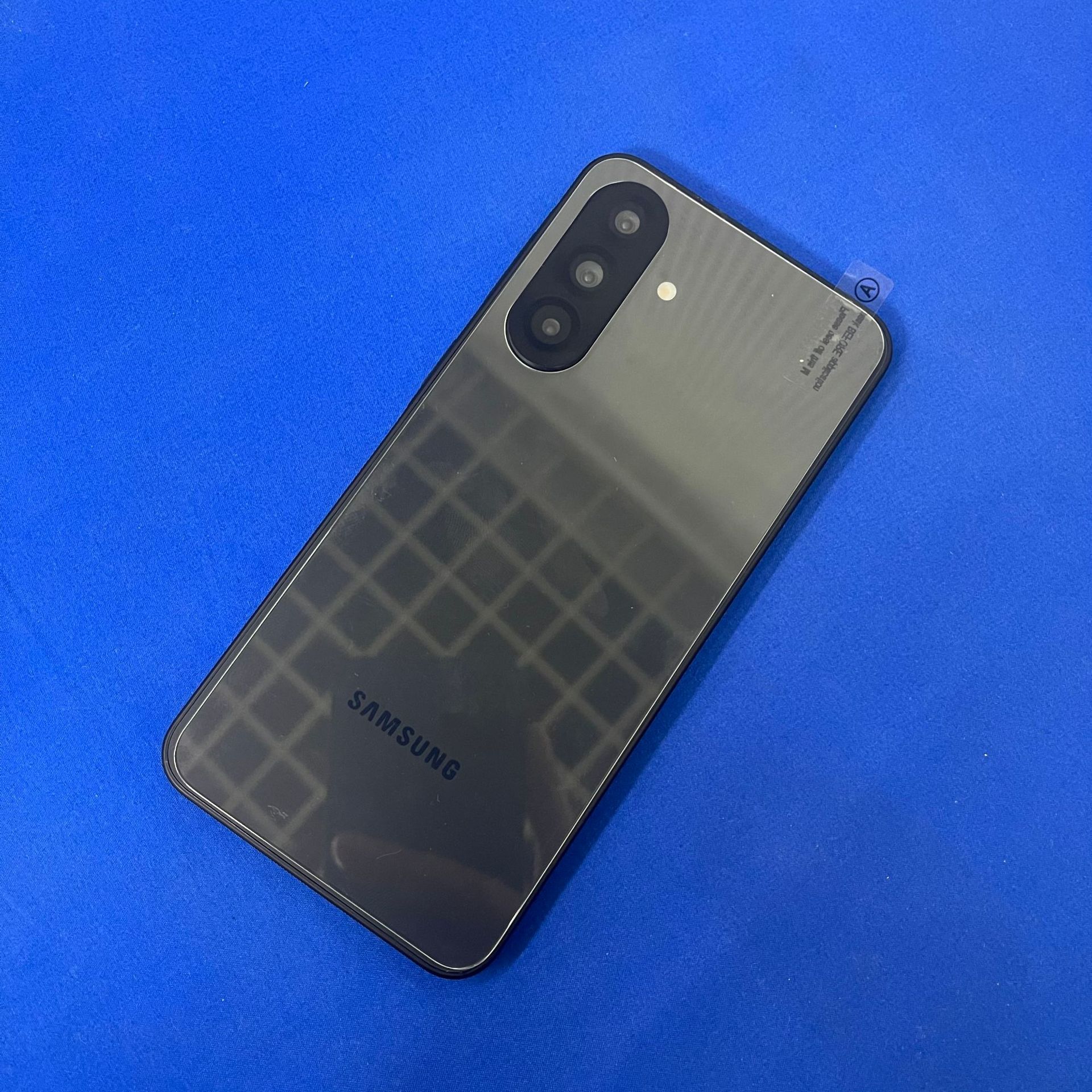 Aplicable a Samsung A37 película templada A57 película de vidrio A17 película trasera ultrafina A16 transparente A56 película trasera a prueba de arañazos para teléfonos móviles image 3