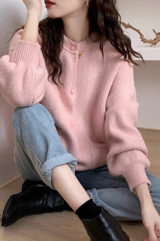 Japanese-Style Gentle and Soft Round-Neck Sweater Coat for Women, Autumn and Winter Loose Versatile Cardigan, Age-Reducing Long-Sleeve Knit Cardigan