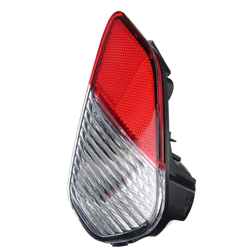 Aplicable a Mitsubishi 16 / 17 / 18 / 19 años Outlander luz parachoques trasero luz de niebla trasera reflector de advertencia de freno