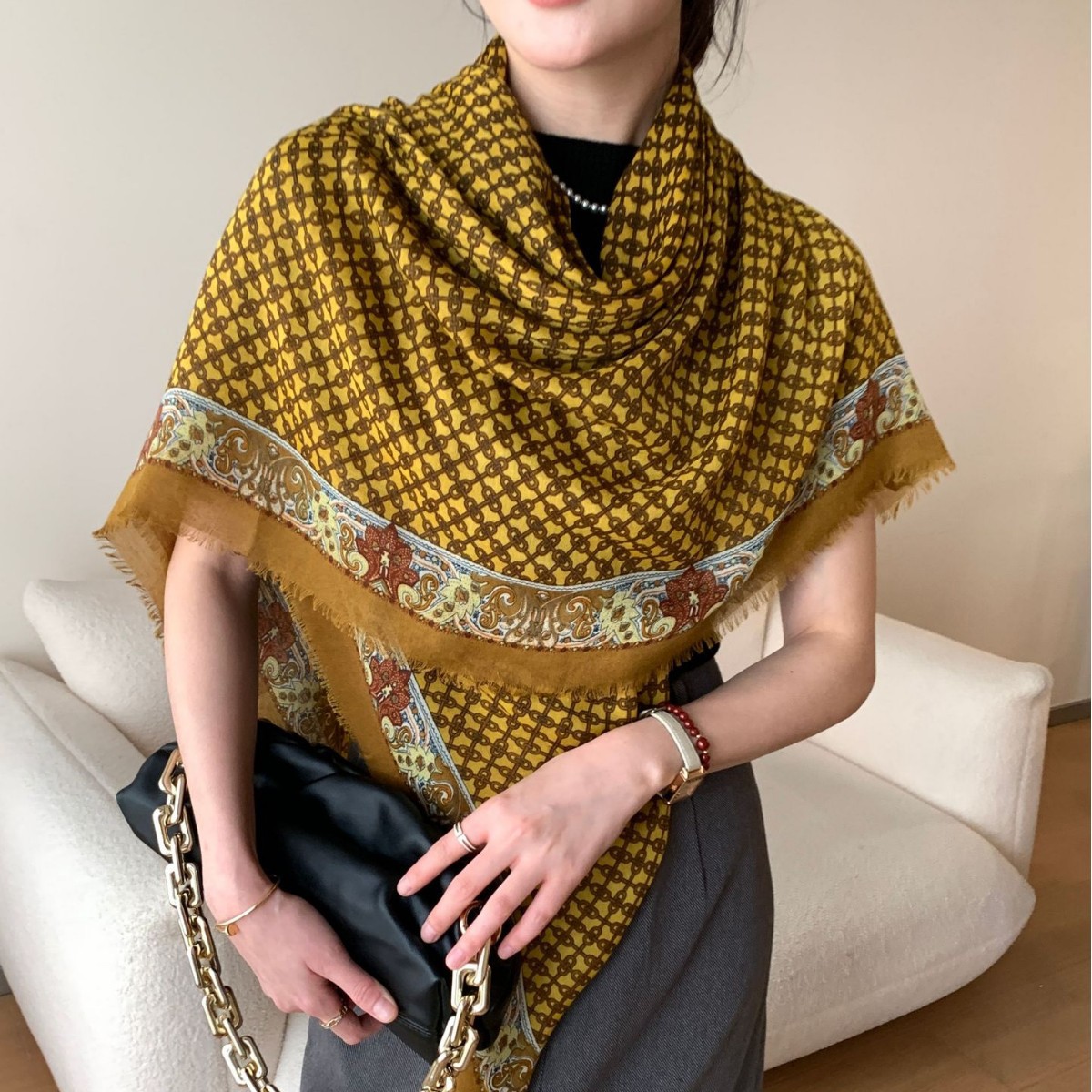 Moda retrógrada remoción de peluche toallas grandes para mujeres 2024 otoño venta caliente algodón y lino tela de mano bufandas de seda solar