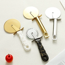 食物夹;烘焙刮刀;披萨刀